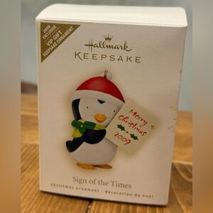 Hallmark 2009 VIP Exclusive Dated Sign of the Times Christmas Ornament Penguin